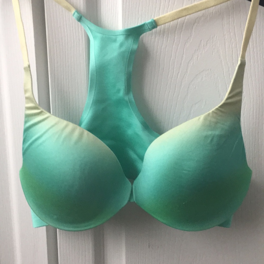 Victoria Secret racer back bra